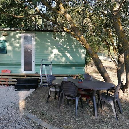 Bungalow Chez Gilly Boisset-et-Gaujac Exterior photo