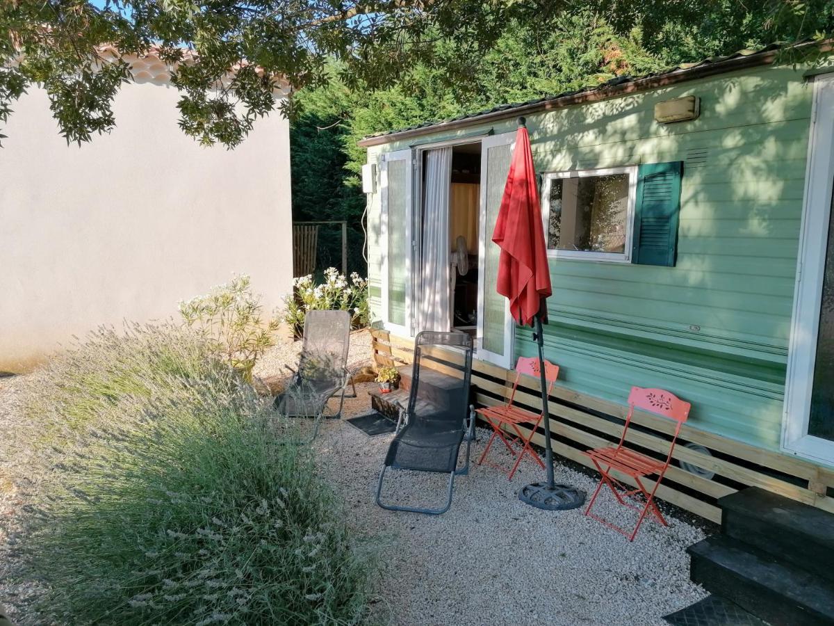 Bungalow Chez Gilly Boisset-et-Gaujac Exterior photo