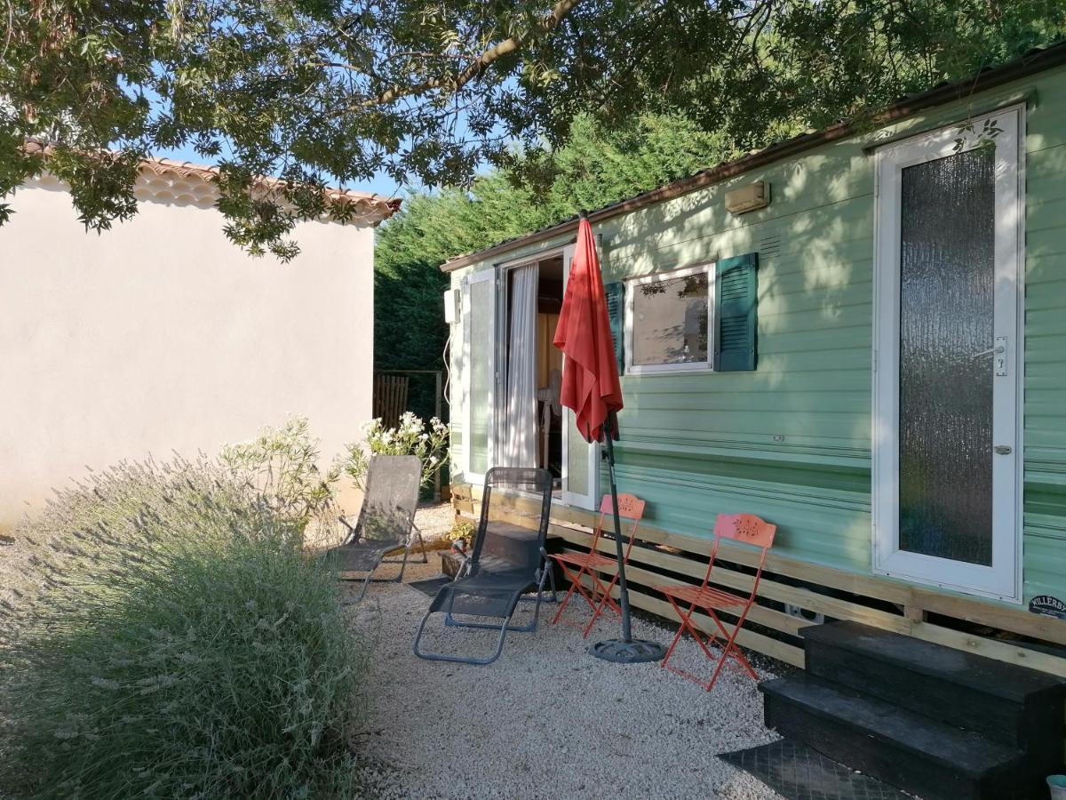 Bungalow Chez Gilly Boisset-et-Gaujac Exterior photo