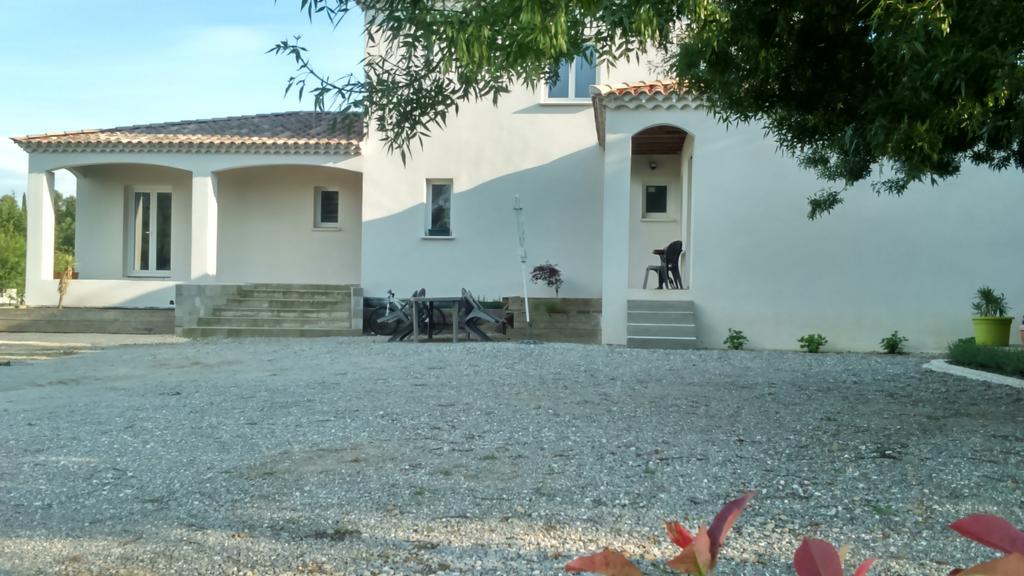 Bungalow Chez Gilly Boisset-et-Gaujac Exterior photo